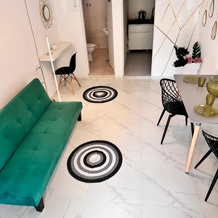 F & B Collection - Skiathos - Kanapitsa- Diamanti Διαμέρισμα Κολιός