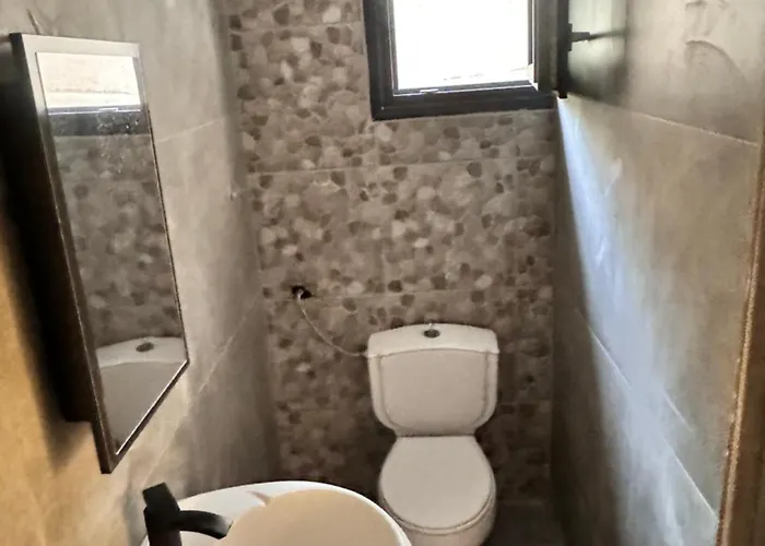 F & B Collection - Skiathos - Kanapitsa- Diamanti * Kolios