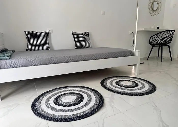 F & B Collection - Skiathos - Kanapitsa- Diamanti