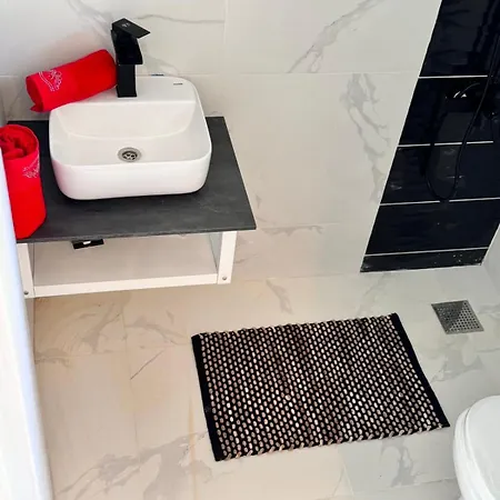 F & B Collection - Skiathos - Kanapitsa- Diamanti Apartment