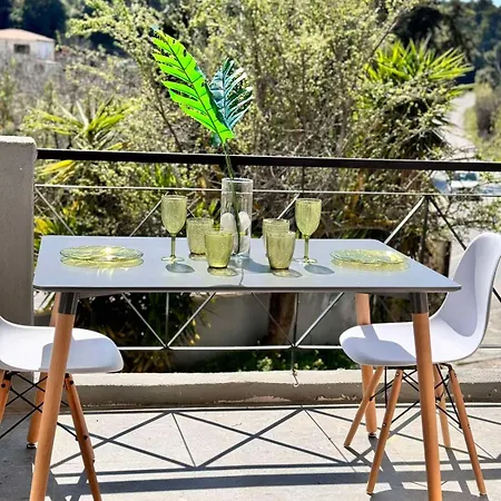 F & B Collection - Skiathos - Kanapitsa- Diamanti Apartment Kolios